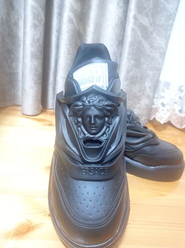 Ayaqqabılar: VERSACE Odissea Chunky-Sole sneakers Fransa,Paris istehsalı Pasportu