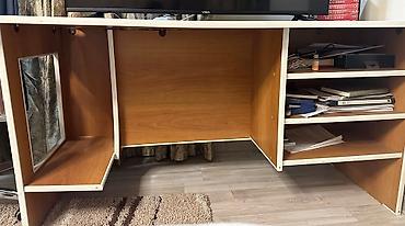 study table: Продается большой качественный компьютерный стол 

6500 — 2