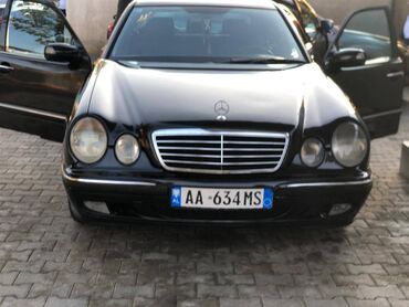 Mercedes-Benz - Πίσω κίνηση - Πρέσπες: Mercedes-Benz E 220: 2.2 l. | 2002 έ. | Sedan