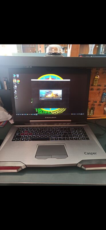 Kompüter və noutbuk aksesuarları: Intel Core i7, 16 GB, 15.6 "