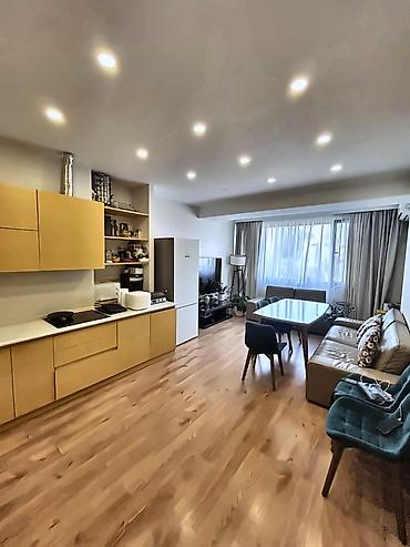гик цены на квартиры каракол: 4 комнаты, 104 м², 8 мкр Элитка, 3 этаж — 9