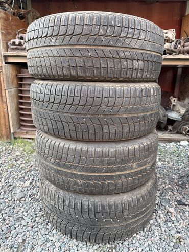 Шины: Шины 215 / 50 / R 17, Зима, Б/у, Комплект, Легковые, Япония, Michelin