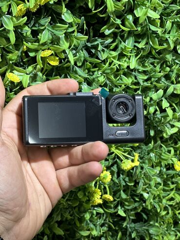 Videoreqistratorlar: Yenidir, istifadə olunmayıb, 3 ədəd kamerası var : həm önü, həm