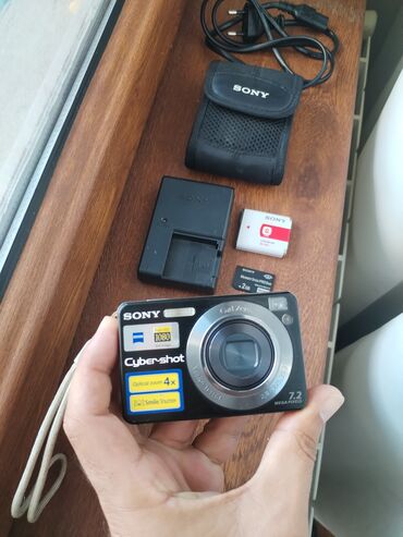 adapdir: Sony Cyber-shot Dsc W110 ideal veziyyetdedir tam islekdir adapdiri