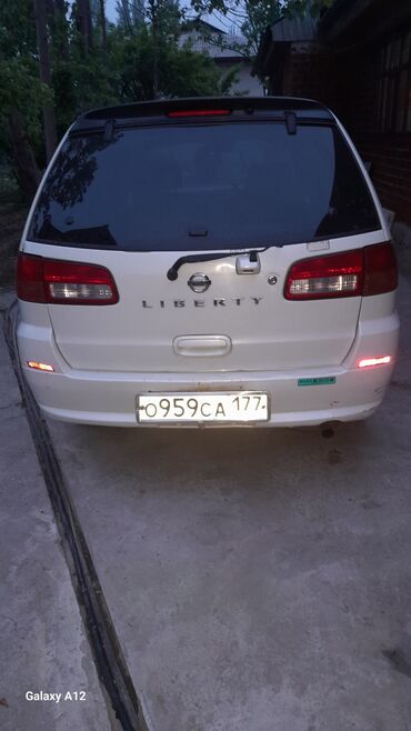Транспорт: Nissan Liberty: 2000 г., 2 л, Автомат, Бензин, Минивэн
