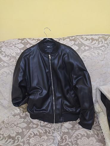 kurtalar: Qara rəngli oversize bomber üslublu süni dəridən gödəkçə - Model: F3 — 1