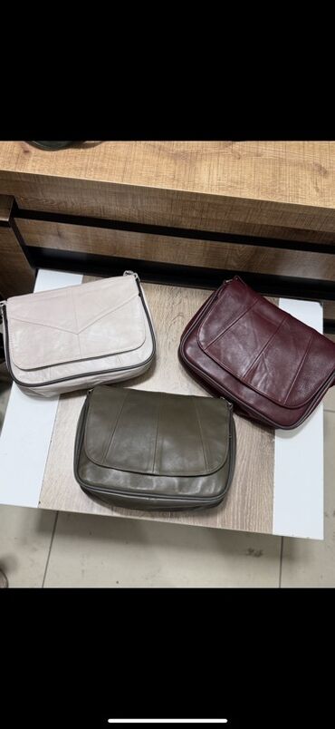 сумка для документов: Сумка-мессенджер из натуральной кожи - Формат: прямоугольная, с