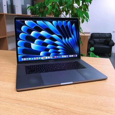 поко м6: Ноутбук, Apple, 16 ГБ ОЭТ, Intel Core i7, 15.4 ", Колдонулган, Татаал эмес тапшырмалар үчүн, эс тутум SSD