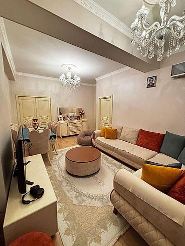 bakida: Yasamal, 3 otaqlı, Yeni tikili, m. Elmlər Akademiyası, 85 kv. m — 2