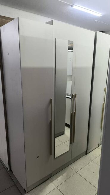 Шкафы для одежды: Шкаф для одежды, Новый, Прямой, ЛДСП — 31