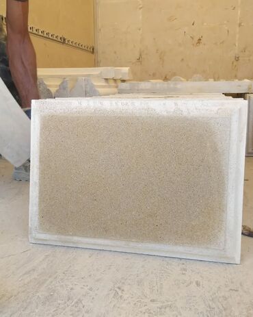 Digər tikinti xidmətləri: Ağlay daşları və quraşdırılması — 20