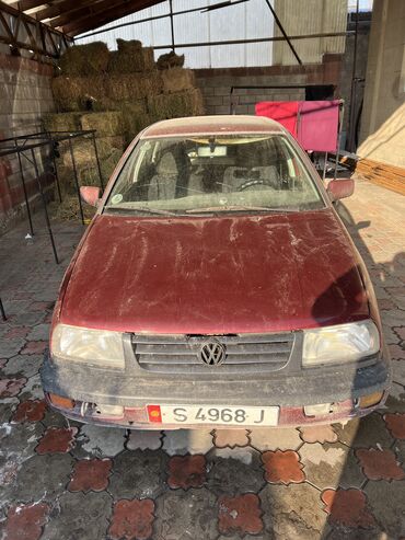 Volkswagen: Volkswagen Golf: 1993 г., 2 л, Автомат, Бензин, Седан