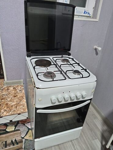 Plitələr və bişirmə panelləri: Yaxşı vəziyyətdədir,qril duxokası var,həm qazla,həm də elektriklə
