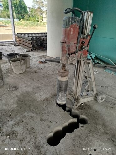 Beton işləri: #Betonkesme #betondeşmə Beton kubik kərpic - dən kəsim deşim — 24