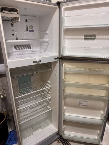 Soyuducular: İşlənmiş 2 qapılı Toshiba Soyuducu Satılır, rəng - Gümüşü — 8