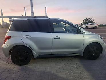 ist: Toyota Ist: 2003 г., 1.5 л, Автомат, Газ, Хэтчбэк — 5