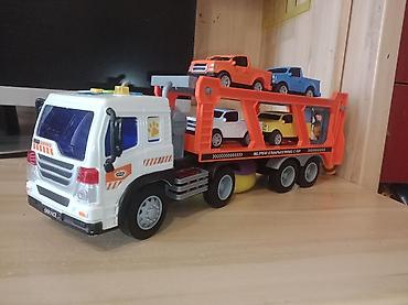 Игрушки: Набор игрушечных транспортных средств Состав: - Большой автовоз с — 1