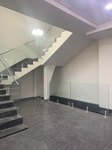 Аренда офисов: Аренда офисов, 750 м², С юридическим адресом — 6