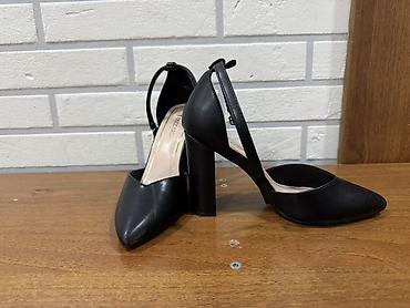 Женская обувь: Туфли, 35.5, T.Taccardi, Б/у, цвет - Черный — 1