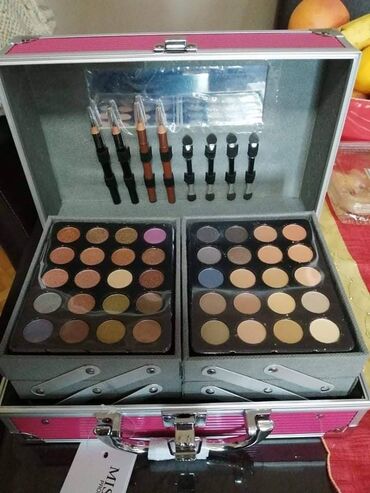 Šminka: Fantastican idealan za poklon,originalan ❤Miss Rose kofer sa — 3