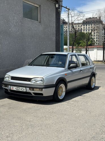 грузовой volkswagen: Volkswagen Golf GTI: 1993 г., 2 л, Механика, Бензин, Хэтчбэк