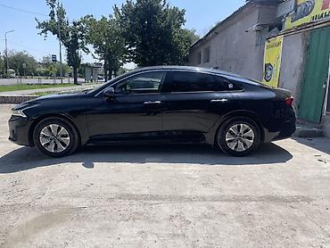 geely e5: Kia K5: 2022 г., 2 л, Автомат, Гибрид, Седан — 1