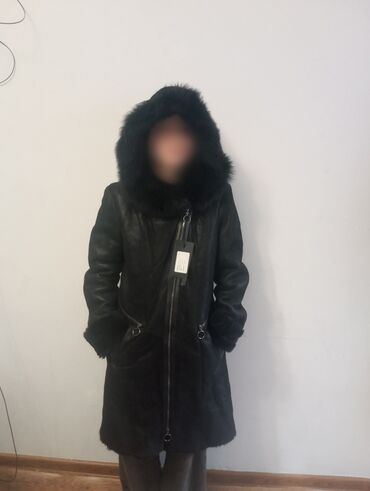 длинное трикотажное платье с капюшоном: Дубленка, Турция, Длинная модель, С капюшоном, L