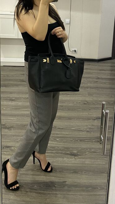 женские сумки оптом из турции: Новые классические брюки под MANGO-500 сом . Размер L. Б/у сумки 1)500