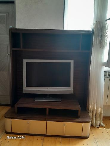 подставка под телевизор lg: İşlənmiş, Düz TV altlığı, Polkalı, Laminat — 1