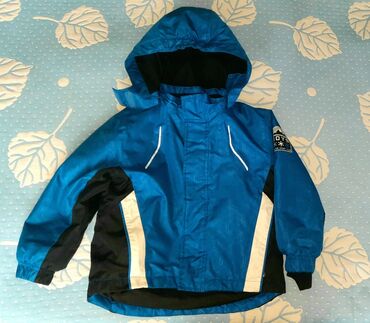 пальто деми: Демисезонная куртка на 3-5 лет, немецкая lupilu, размер указан 98-104