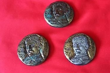 Značke, ordenje i medalje: GIPSANI MAGNET ZA FRIŽIDER TESLA RUČNI RAD | Magnet za frižider od — 3