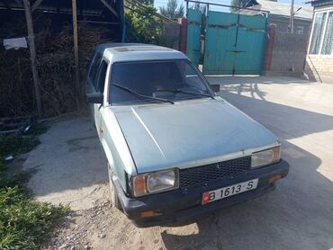 срочно продам авто в связи с переездом: Toyota Sprinter Carib: 1990 г., 1.6 л, Автоматические, Бензин, Минивэн