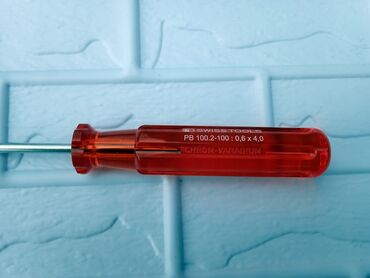 Šrafcigeri i električni odvijači: Srafcigeri Swiss Tools novi. PB 100.4-0x6,5 cena 4evra PB — 14