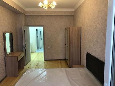 Kirayə mənzillər: Bakı Cənub Qapısı kompleksinin 24İ blokunun 14 mertebesinde yeni — 7