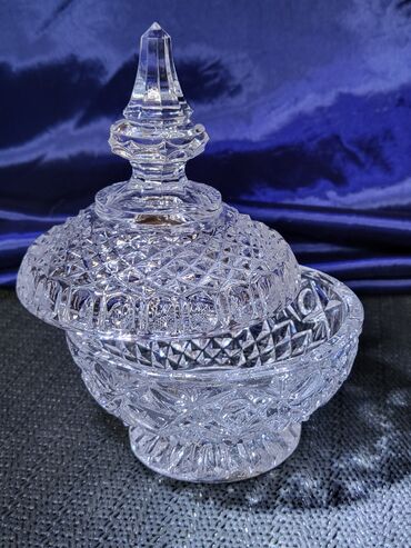 Ostalo posuđe: Kristalna nova posuda za secer iz 70,80ih. Kristalna posuda,pun — 1