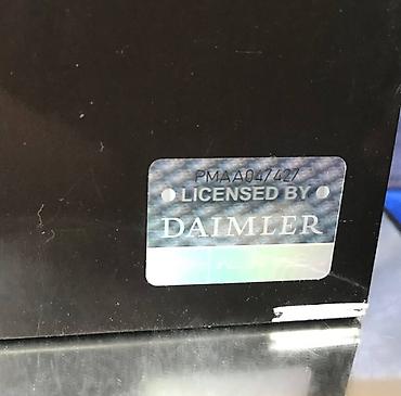 151 pcs: Mercedes, 2016 il, 1:43, Dəmir, Ödənişli çatdırılma — 9