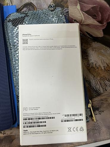 Apple iPhone: IPhone 15 Pro — 8