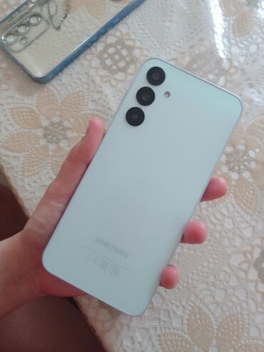 monitor alıram: Samsung Galaxy A25, 256 GB, rəng - Ağ, Düyməli, Barmaq izi, Simsiz şarj