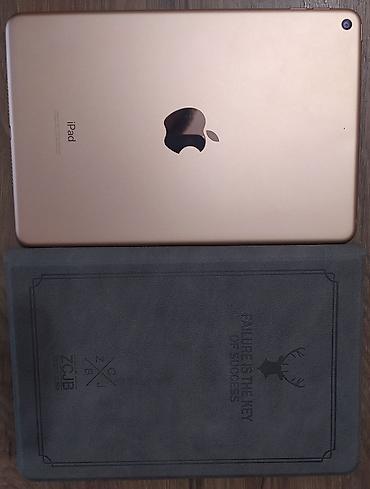 Планшеты: Планшет, Apple, память 64 ГБ, 8" - 9", Wi-Fi, Б/у, Классический цвет - Золотой — 7