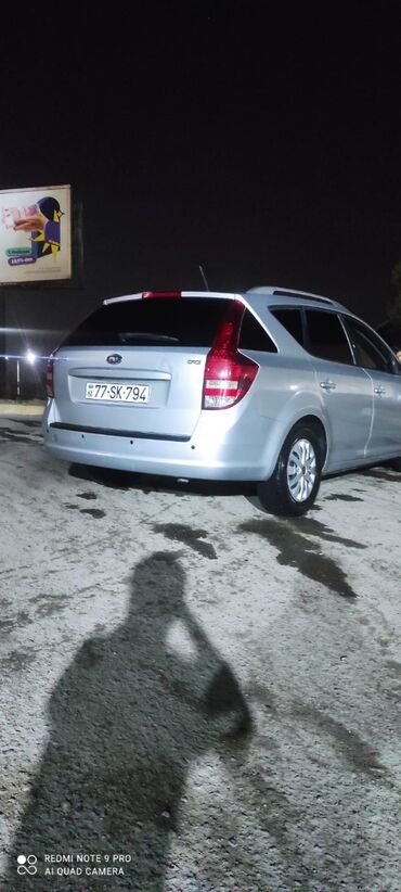 Kia: Kia Cee’d SW (universal) – gümüşü rəng Dövlət nömrə nişanı: 77-SK-794 — 7