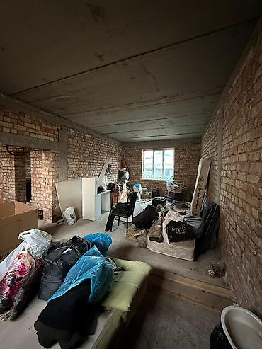 Продажа коттеджей и домов: Продаётся двухэтажный кирпичный дом с участком и хозяйственными — 6