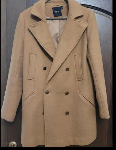 Пальто: Полупальто состояние идеальное без катышек хороший фирменный пальто