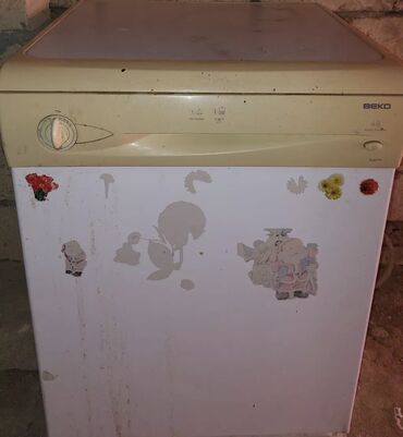 Boşqablar: Qab yuyan masin beko firmssi 5 defe islenib ter termizdir