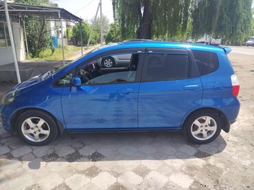 воздушный фильтр авто: Honda Fit: 2004 г., 1.3 л, Вариатор, Бензин, Седан