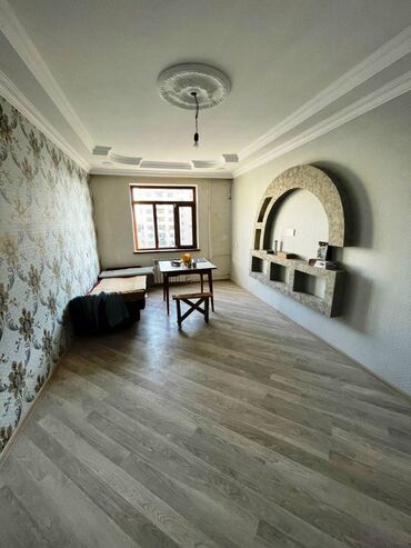 Köhnə tikili: Bakı, 3 otaqlı, Köhnə tikili, 80 kv. m — 2