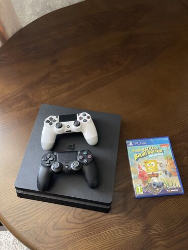 PS4 (Sony PlayStation 4): Ps4 slim 1000gb 3 ревизия, пломбы на месте Не прошитая Состояние