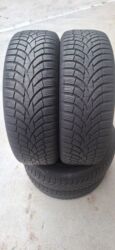 Gume i felne: Prodajem 4kom polovne zimske auto gume dimenzije 215 65 R16 Toyo u — 3