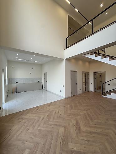 Продажа коттеджей и домов: Продается дом с новым ремонтом в ж/м Кара-Жыгач🏠🌳 📍Локация - ул — 1