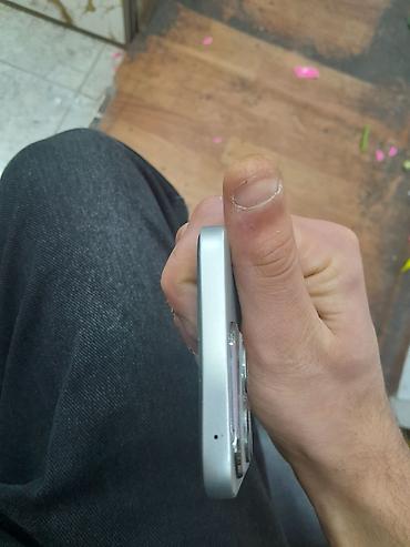 honur 400 lite: Məhsul honor 400 lite 256yaddaş 8 ram Xüsusiyyətlər: - Korpus: Düz — 5