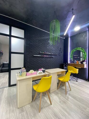 Digər kommersiya daşınmaz əmlakı: Nəsimi rayonu, 28 May metrostansiyasının 2ci çıxışına 5-6 dəqiqə — 14